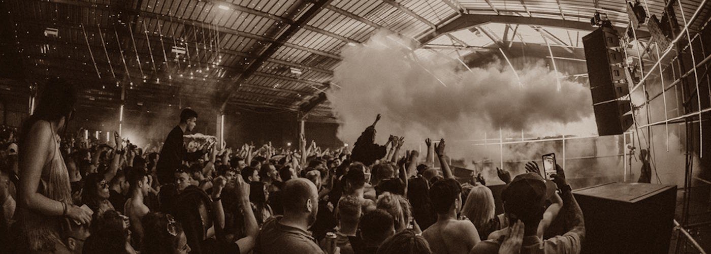 Atmosphärische Live-Situation mit MCS Audio Bezug